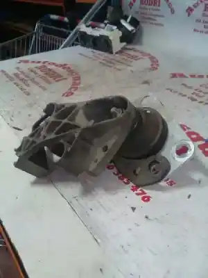 Автозапчасти б/у правая опора двигателя за renault clio ii fase ii (b/cb0) 1.9 dti diesel ссылки oem iam   