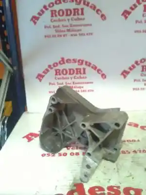 Second-hand car spare part right engine support for renault scenic ii confort expression oem iam references   