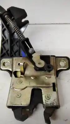 Second-hand car spare part trunk lock for audi a4 avant (8e) 2.5 tdi (114kw) oem iam references 8e5827505  