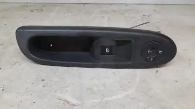 Автозапчасти б/у выключатель переднего правого окна за RENAULT CLIO II FASE II (B/CB0) Authentique ссылки OEM IAM 8200084005  