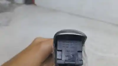 Peça sobressalente para automóvel em segunda mão puxador exterior frente direito por citroen c3 business referências oem iam 9684561577  