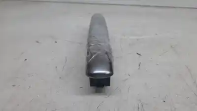 Peça sobressalente para automóvel em segunda mão puxador exterior traseiro esquerdo por citroen c3 business referências oem iam 9684561577  