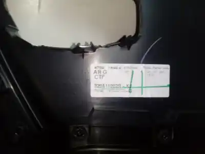 Pezzo di ricambio per auto di seconda mano rivestimento portiera posteriore sinistra per renault captur helly hansen riferimenti oem iam   