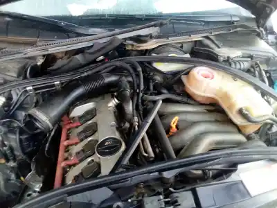 Pièce détachée automobile d'occasion MOTEUR COMPLET pour AUDI A4 BERLINA (8E)  Références OEM IAM ALT  