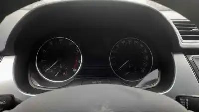 Peça sobressalente para automóvel em segunda mão quadrante por skoda fabia combi active referências oem iam 6v0920740a