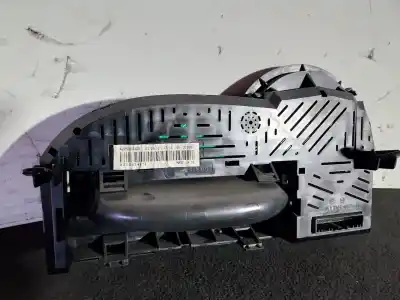 Peça sobressalente para automóvel em segunda mão quadrante por renault twingo dynamique 76 cv / 56 kw referências oem iam a2c53332426  