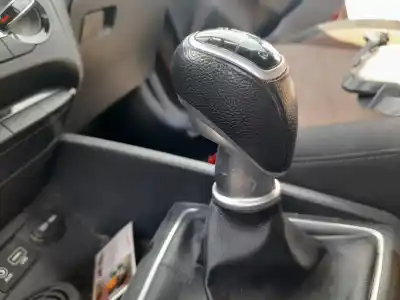 Pezzo di ricambio per auto di seconda mano pomello della leva del cambio per hyundai i20 (pb) 1.1 city s riferimenti oem iam 43711c7200  