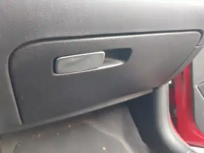 Автозапчастина б/у бардачок для audi a1 (8x) attraction посилання на oem iam 