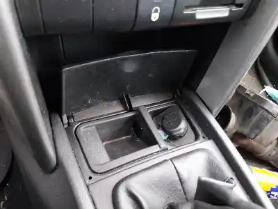 Pièce détachée automobile d'occasion cendrier pour peugeot 207 sw confort références oem iam   