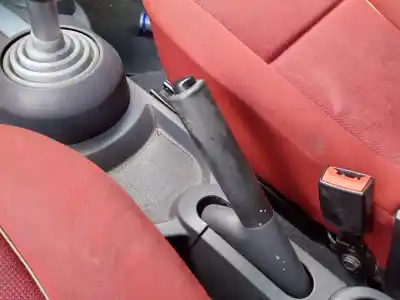 Pezzo di ricambio per auto di seconda mano leva del freno a mano per mitsubishi colt berlina 3 (cz) 1.3 cat riferimenti oem iam   