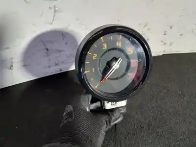 Peça sobressalente para automóvel em segunda mão quadrante por renault twingo dynamique 76 cv / 56 kw referências oem iam 