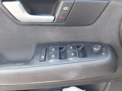 Pezzo di ricambio per auto di seconda mano interruttore alzacristalli anteriore sinistro per audi a4 berlina (8e) 2.0 tdi 16v (103kw) riferimenti oem iam 