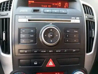 İkinci el araba yedek parçası SES SISTEMI / RADYO CD için KIA CEE´D  OEM IAM referansları   