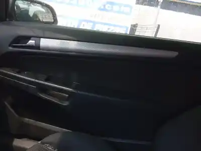 Pezzo di ricambio per auto di seconda mano rivestimento porta anteriore destro per opel astra gtc sport riferimenti oem iam   