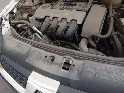 Автозапчасти б/у конденсатор / радиатор кондиционера воздуха за renault clio ii fase ii (b/cb0) base authentique 75 cv / 55 kw ссылки oem iam 