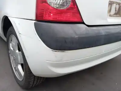 Автозапчастина б/у задній бампер для renault clio ii fase ii (b/cb0) base authentique 75 cv / 55 kw посилання на oem iam   