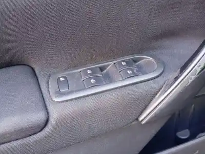 Pièce détachée automobile d'occasion COMMANDE DE LÈVE VITRE AVANT GAUCHE pour RENAULT MEGANE II COUPE  Références OEM IAM   