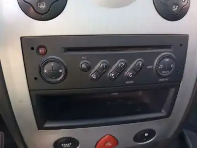 Pezzo di ricambio per auto di seconda mano IMPIANTO AUDIO / RADIO CD per RENAULT MEGANE II COUPE D/F9Q B8 Riferimenti OEM IAM   