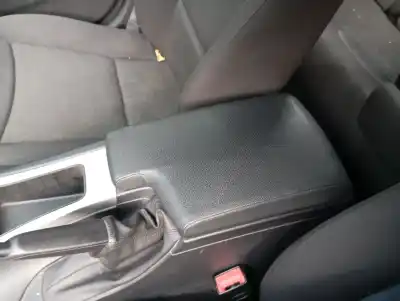 Peça sobressalente para automóvel em segunda mão apoio de braço consola central por bmw serie 3 touring (e91) 318d referências oem iam 