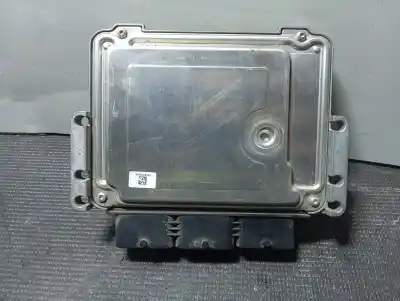 Peça sobressalente para automóvel em segunda mão centralina de motor uce por renault clio v 1.5 dci 101 cv evolution referências oem iam 0281019819  