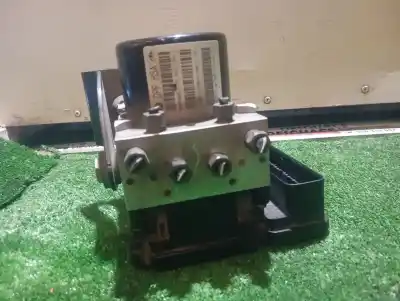 Peça sobressalente para automóvel em segunda mão abs por jeep compass limited 4x2 referências oem iam p04877036ad  