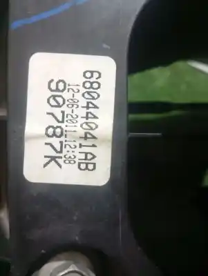 Pièce détachée automobile d'occasion levier pour jeep compass limited 4x2 références oem iam 68044041ab  