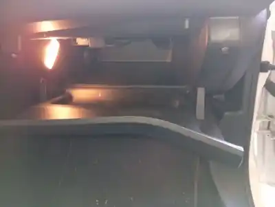Pezzo di ricambio per auto di seconda mano scatola di guanti per peugeot 308 (p5) active pack 130 cv / 96 kw riferimenti oem iam 
