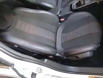 Pezzo di ricambio per auto di seconda mano sedile anteriore destro per peugeot 308 (p5) active pack 130 cv / 96 kw riferimenti oem iam 