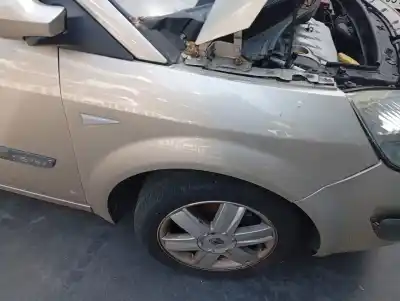 Pièce détachée automobile d'occasion Aile Avant Droite pour RENAULT SCENIC II Adventure by Coronel Tapiocca Références OEM IAM   