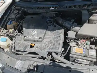 Pièce détachée automobile d'occasion BOÎTES À FUSIBLES pour VOLKSWAGEN GOLF IV BERLINA (1J1)  Références OEM IAM   