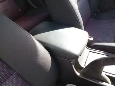 İkinci el araba yedek parçası Orta Koltuk için MAZDA 3 SEDÁN (BK) 1.6 DI Turbo (BK12Y) OEM IAM referansları   