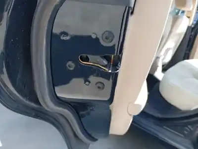 Second-hand car spare part LEFT FRONT DOOR LOCK for JAGUAR X-TYPE  OEM IAM references   