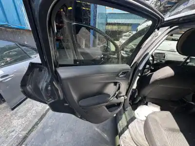 Peça sobressalente para automóvel em segunda mão Forra / Revestimento Da Porta Traseira Esquerda por PEUGEOT 208 Allure Referências OEM IAM   