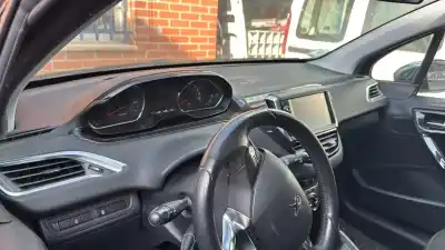 Peça sobressalente para automóvel em segunda mão tablier por peugeot 208 allure referências oem iam 