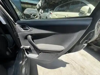 Peça sobressalente para automóvel em segunda mão elevador de vidros traseiro direito por peugeot 208 allure referências oem iam 
