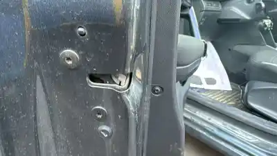 Peça sobressalente para automóvel em segunda mão fechadura da porta dianteira direita por peugeot 208 allure referências oem iam 
