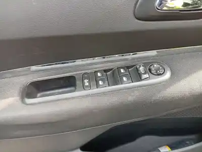 Pièce détachée automobile d'occasion COMMANDE DE LÈVE VITRE AVANT GAUCHE pour PEUGEOT 5008 (0U_, 0E_)  Références OEM IAM   