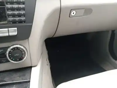 Автозапчасти б/у  за MERCEDES-BENZ CLASE C (W204) LIM.  ссылки OEM IAM   