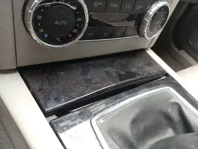 Автозапчасти б/у пепельница за MERCEDES-BENZ CLASE C (W204) LIM. C 200 CDI BlueEfficiency (204.001) 136 CV / 100 KW ссылки OEM IAM   