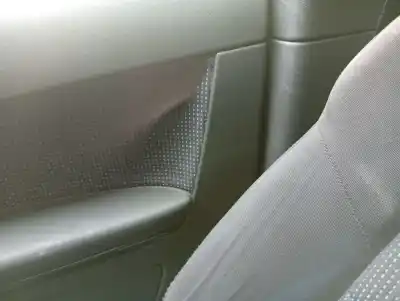 Автозапчасти б/у замок передней правой двери за audi a3 (8p) 1.9 tdi ambiente ссылки oem iam 