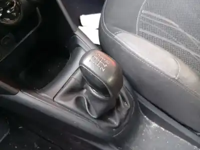 Peça sobressalente para automóvel em segunda mão caixa de velocidades por peugeot 208 active 81 cv / 60 kw referências oem iam 