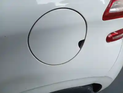 Peça sobressalente para automóvel em segunda mão tampa de combustível externa por peugeot 208 active 81 cv / 60 kw referências oem iam 