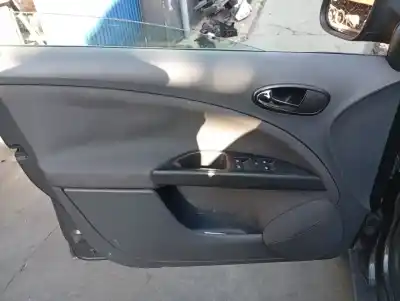 Gebrauchtes Autoersatzteil LINKE VORDERTÜRVERKLEIDUNG zum SEAT ALTEA (5P1)  OEM-IAM-Referenzen   
