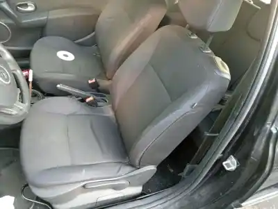 Second-hand car spare part left front seat for renault clio iii evolution oem iam references 
