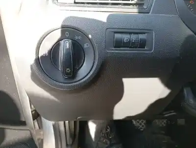 Second-hand car spare part headlights switch for skoda rapid (nh) (07.2012->) 1.6 active [1.6 ltr. - 77 kw tdi dpf] oem iam references 