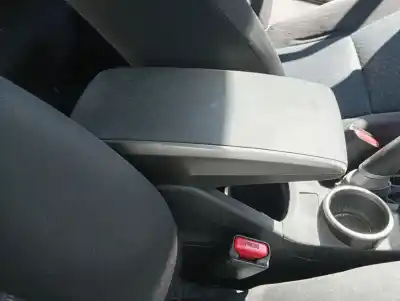 Автозапчасти б/у центральный подлокотник за toyota verso (_r2_) 2.0 d-4d (aur20_) ссылки oem iam 
