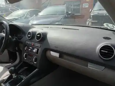 Автозапчасти б/у панель приборов за AUDI A3 (8P) 1.9 TDI Ambiente ссылки OEM IAM    Автозапчасти б/у панель приборов за AUDI A3 (8P) 1.9 TDI Ambiente ссылки OEM IAM