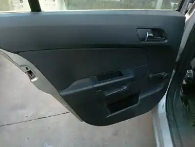 Pezzo di ricambio per auto di seconda mano SERRATURA PORTA POSTERIORE SINISTRA per OPEL ASTRA H BERLINA Cosmo Riferimenti OEM IAM    Pezzo di ricambio per auto di seconda mano SERRATURA PORTA POSTERIORE SINISTRA per OPEL ASTRA H BERLINA Cosmo Riferimenti OEM IAM