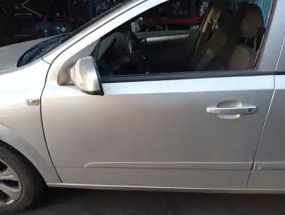 Pezzo di ricambio per auto di seconda mano PORTA ANTERIORE SINISTRA per OPEL ASTRA H BERLINA Cosmo Riferimenti OEM IAM    Pezzo di ricambio per auto di seconda mano PORTA ANTERIORE SINISTRA per OPEL ASTRA H BERLINA Cosmo Riferimenti OEM IAM
