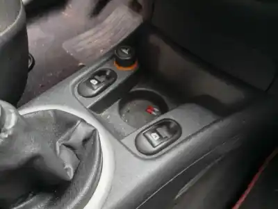 Second-hand car spare part left front power window switch for citroen c2 audace oem iam references 